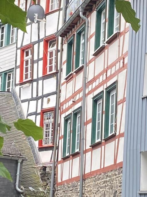 Hueftgold Schlafen & Wohnen Apartment Моншау Екстериор снимка