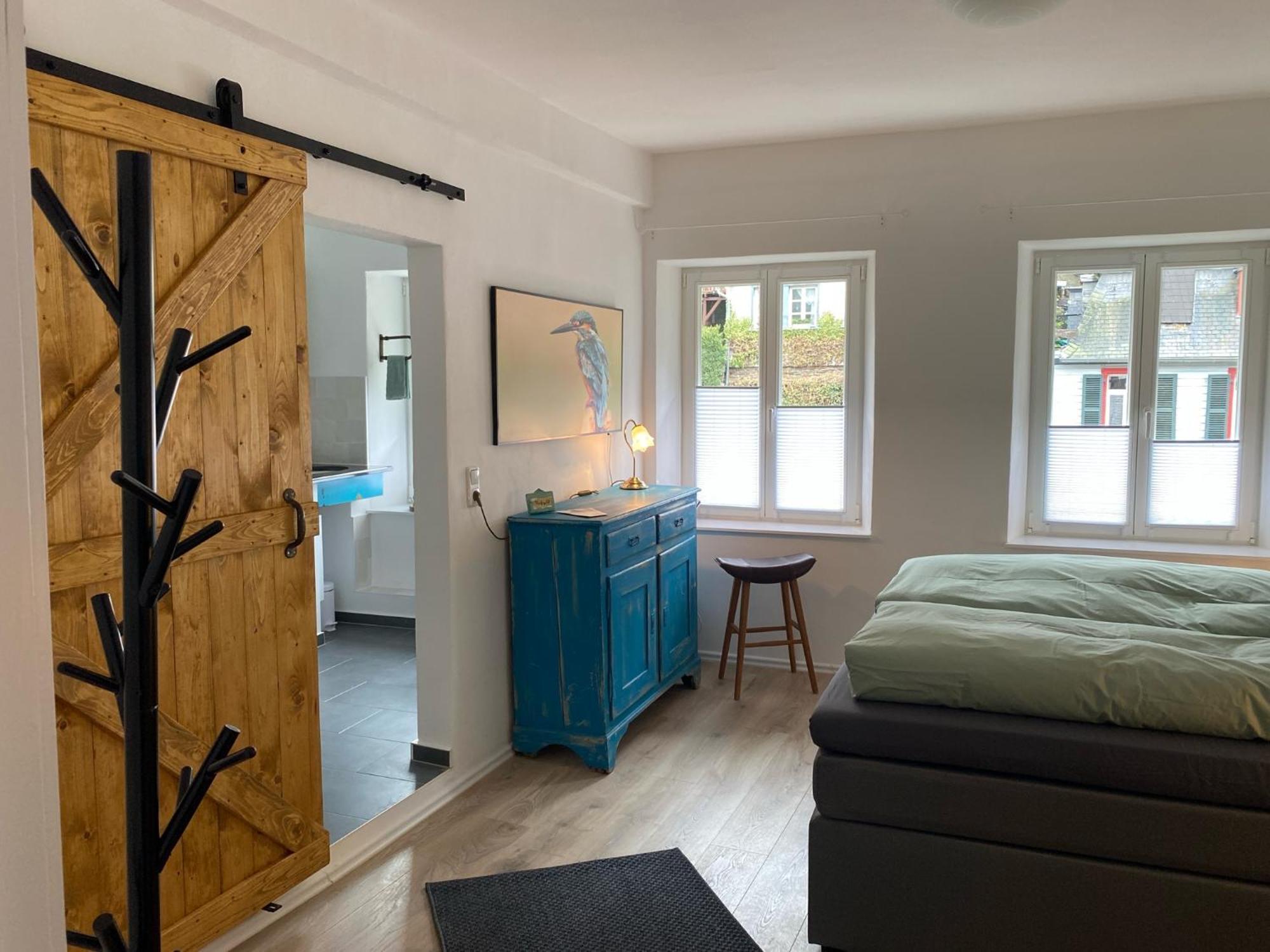 Hueftgold Schlafen & Wohnen Apartment Моншау Екстериор снимка